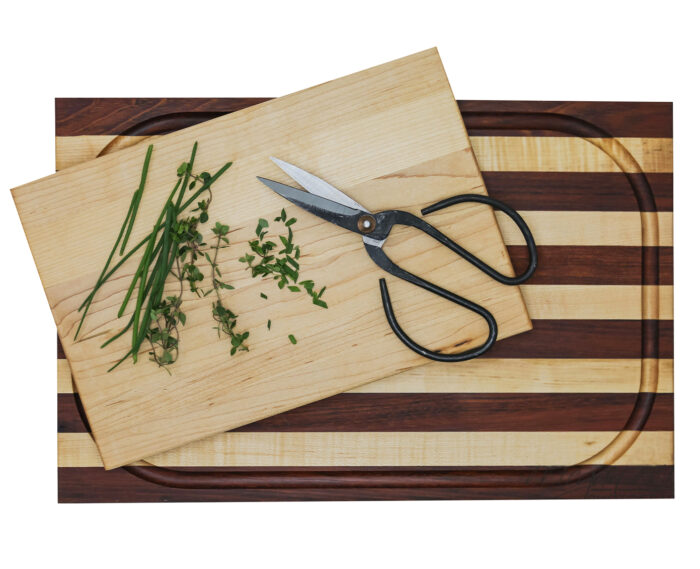 hiawatha woodworks custom wood cutting board